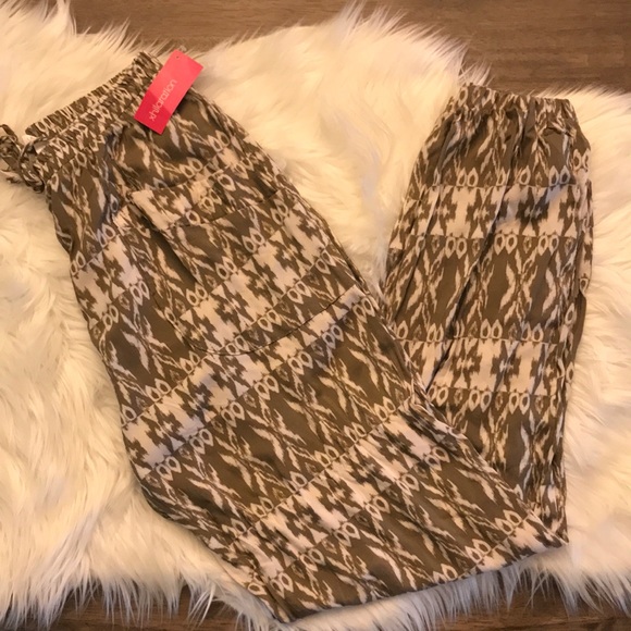 Xhilaration cropped leg pant - Picture 3 of 6